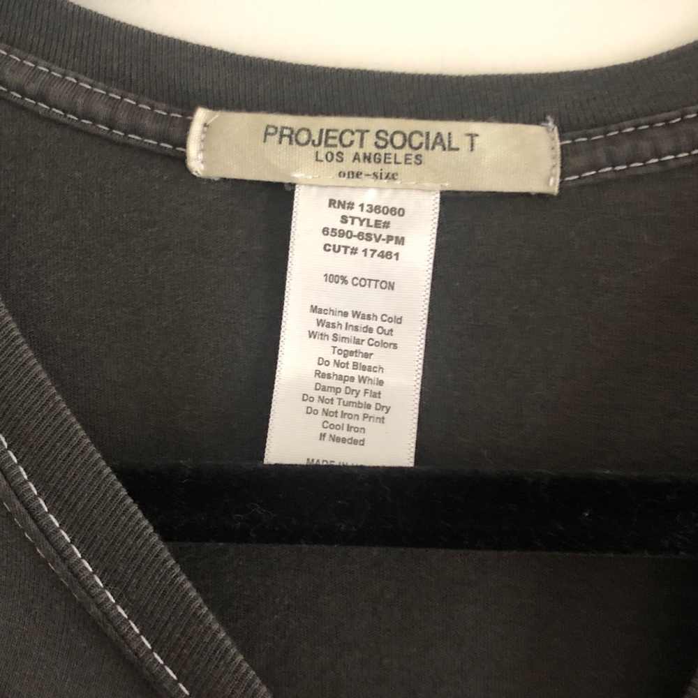 Graphic Tee - Picture 3 of 4